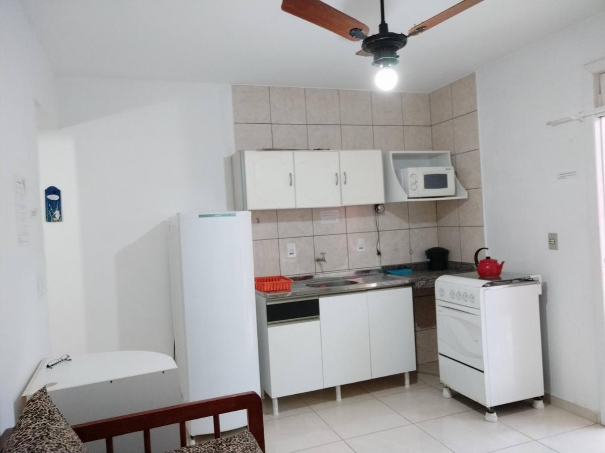 Residencial Praia Bombas Бомбиняс Екстериор снимка