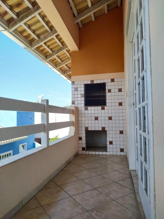 Residencial Praia Bombas Бомбиняс Екстериор снимка