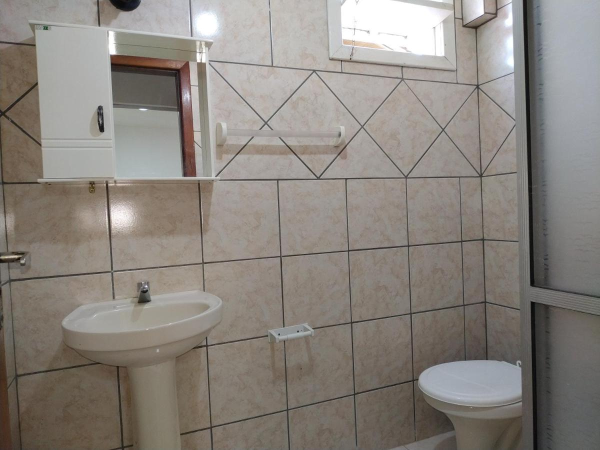 Residencial Praia Bombas Бомбиняс Екстериор снимка