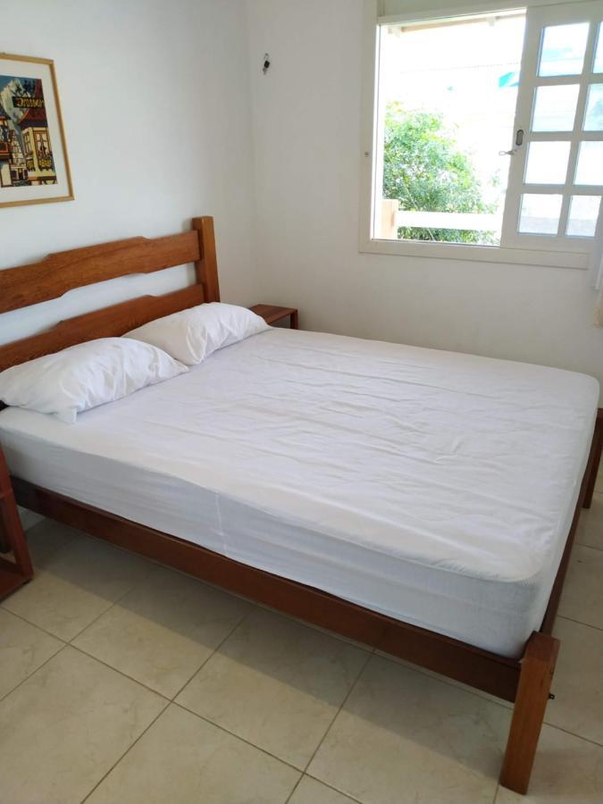 Residencial Praia Bombas Бомбиняс Екстериор снимка