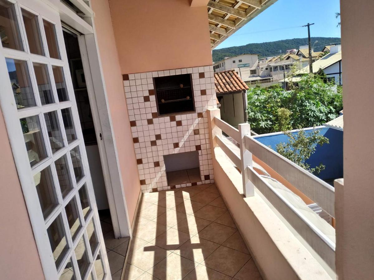 Residencial Praia Bombas Бомбиняс Екстериор снимка