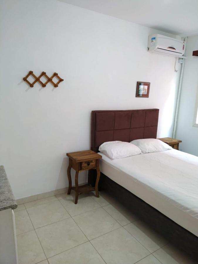 Residencial Praia Bombas Бомбиняс Екстериор снимка