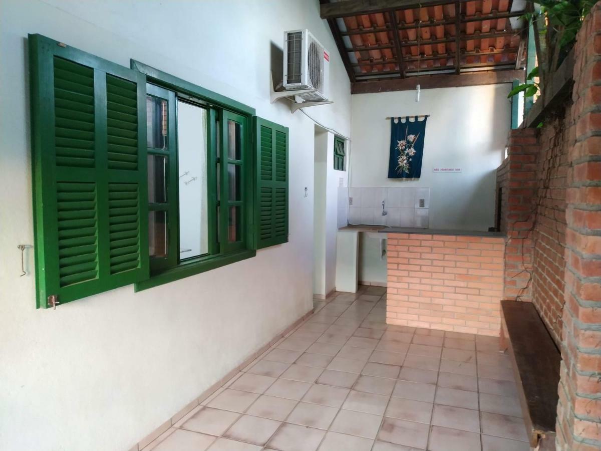 Residencial Praia Bombas Бомбиняс Екстериор снимка